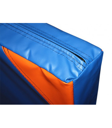 COLCHONETA REFORZADA 200X100X5 CON CANTONERAS Y ASAS