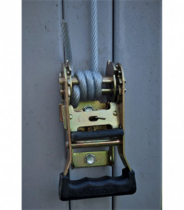 Carraca para poste de red